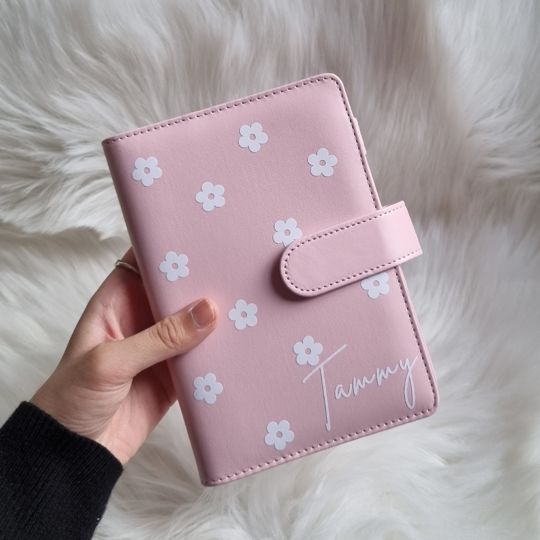 Daisy budget binder with 6 wallets personalised